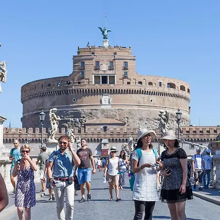 Exclusive Rooftop-designd