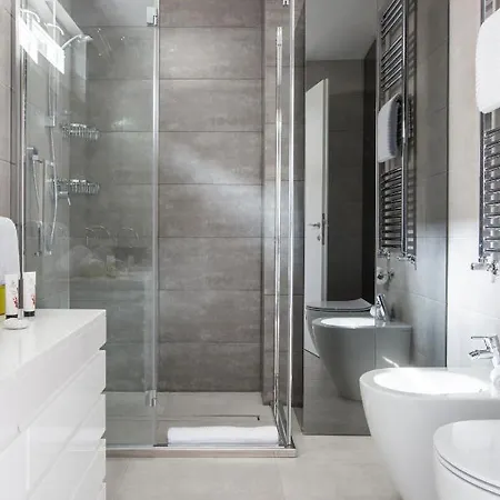 Exclusive Rooftop-designd * Roma